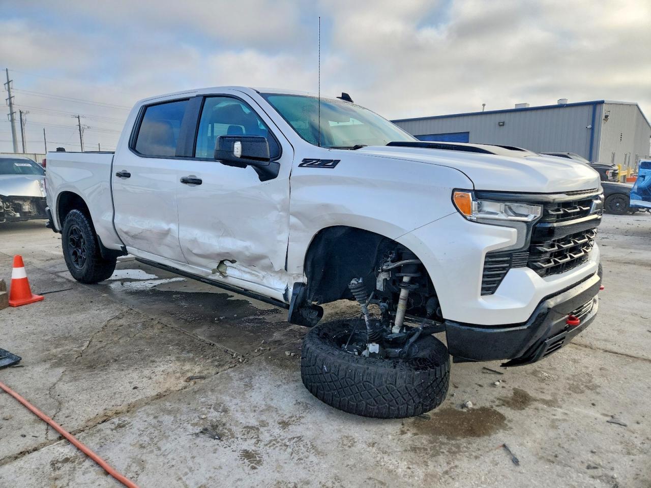 2023 Chevrolet Silverado K1500 Lt Trail Boss - Фото 4