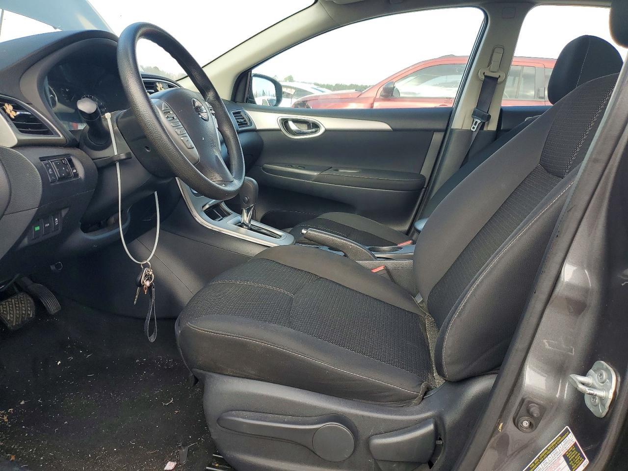 2015 Nissan Sentra S - Фото 7