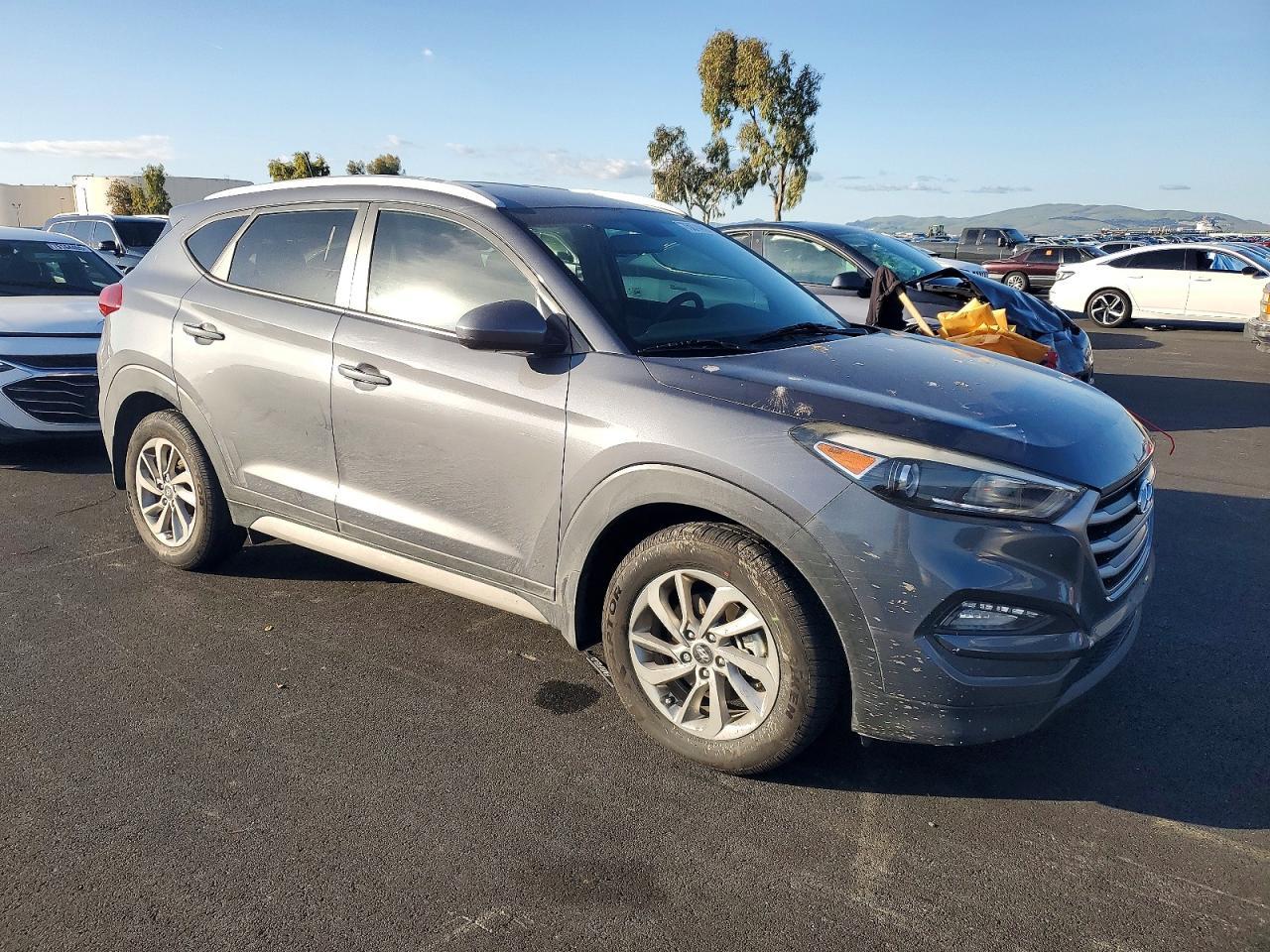 2017 Hyundai Tucson Se - Image 4
