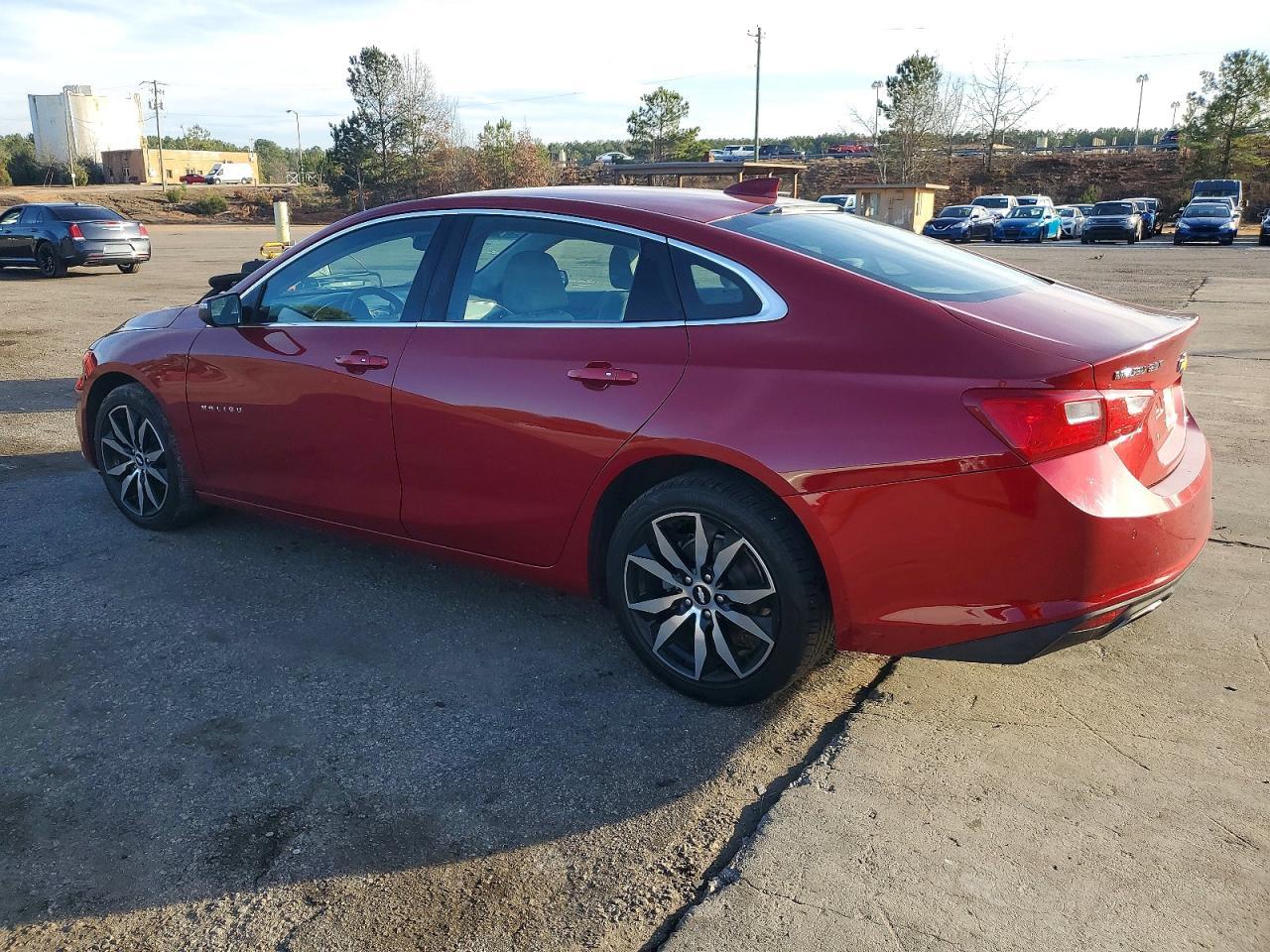 2016 Chevrolet Malibu - Фото 2