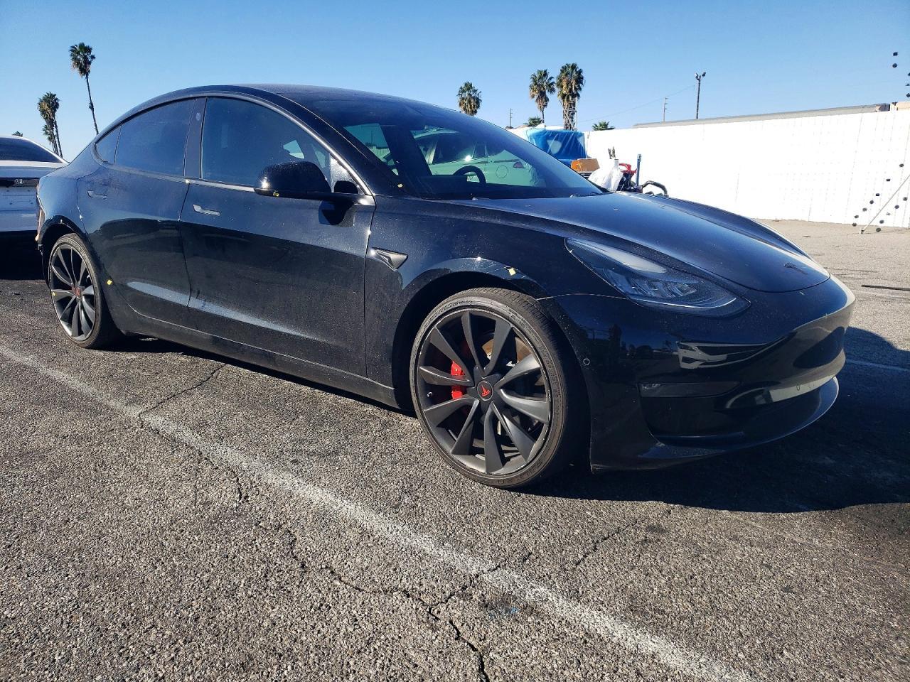 2019 Tesla Model 3 - Image 4