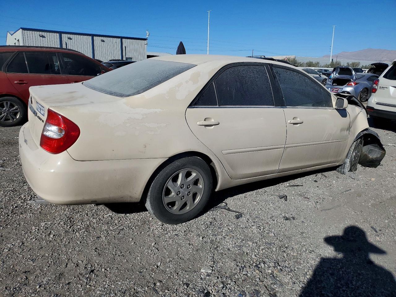 2004 Toyota Camry Le - Фото 3
