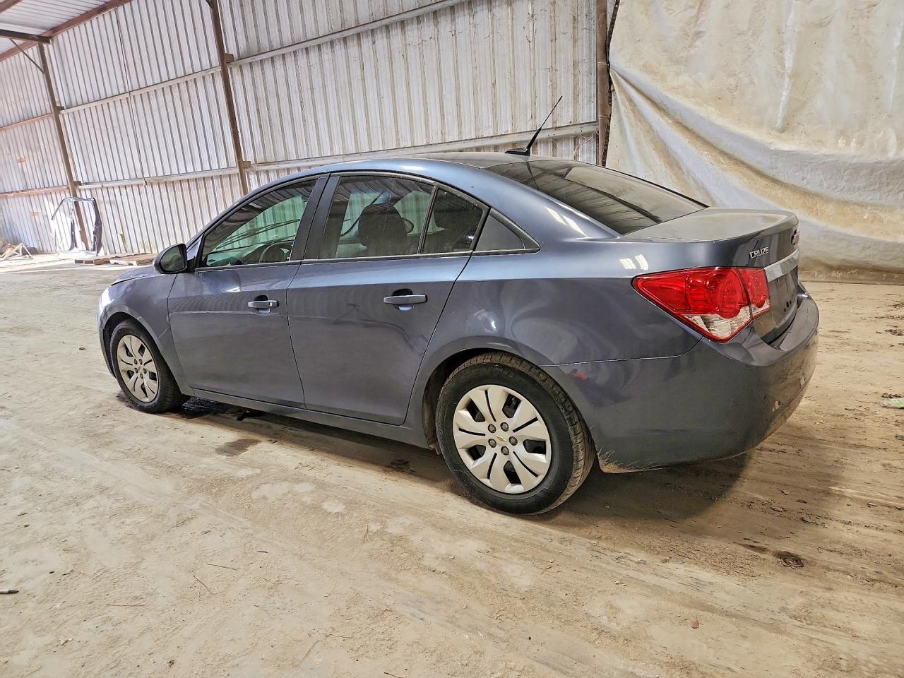 2013 Chevrolet Cruze Ls - Фото 2