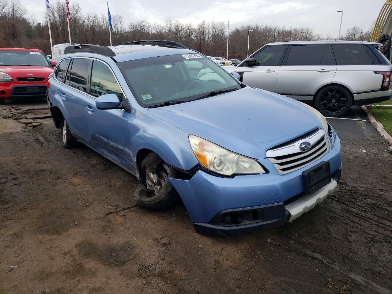 2011 Subaru Outback 3.6R Limited - Image 4