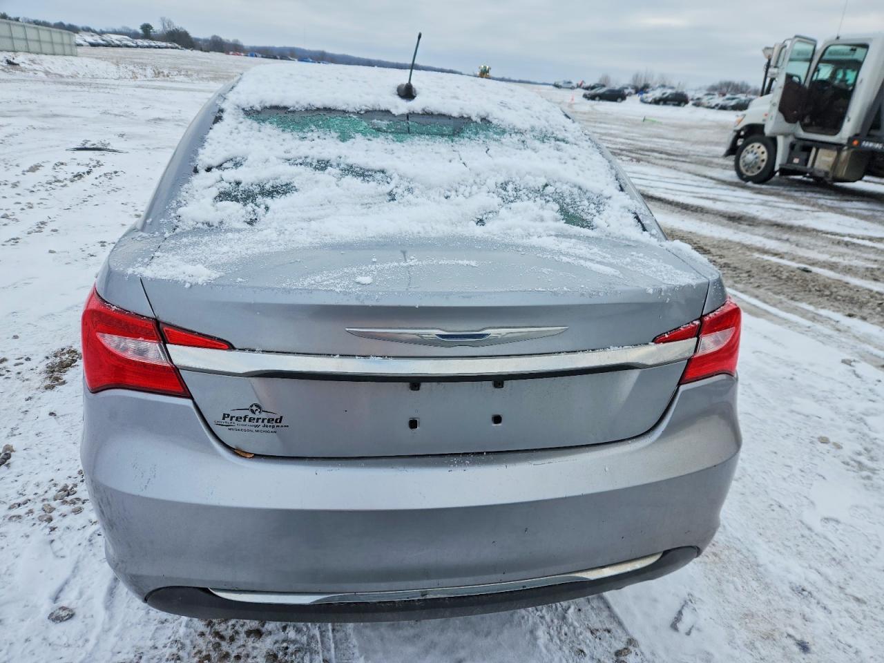 2014 Chrysler 200 Lx - Фото 6