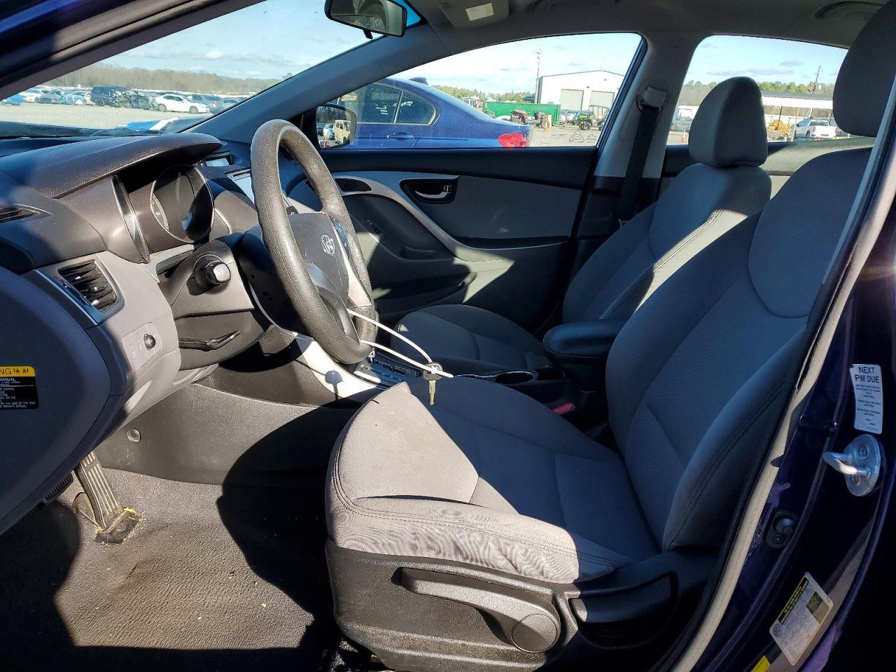 2013 Hyundai Elantra - Фото 7