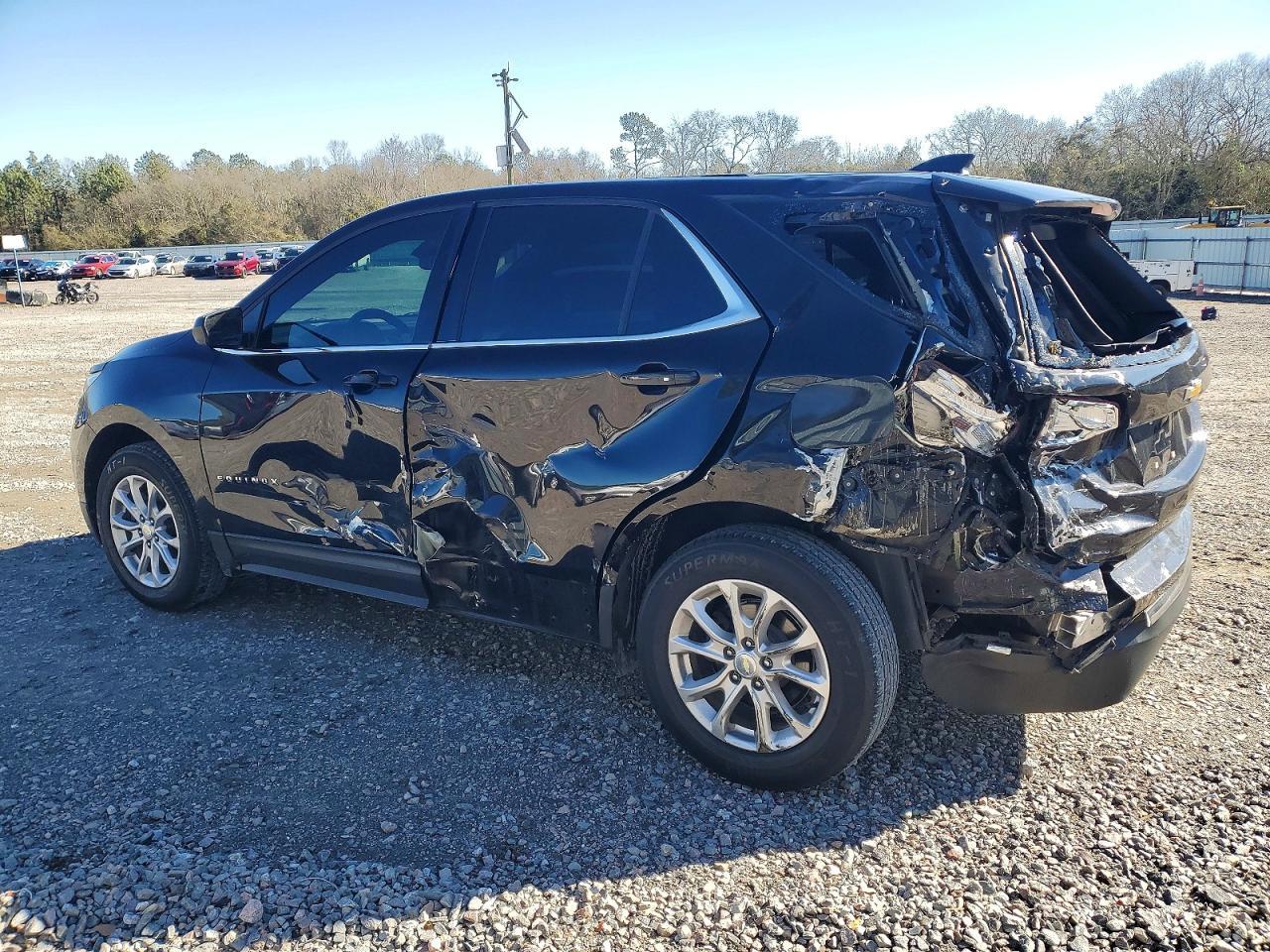 2019 Chevrolet Equinox - Image 2