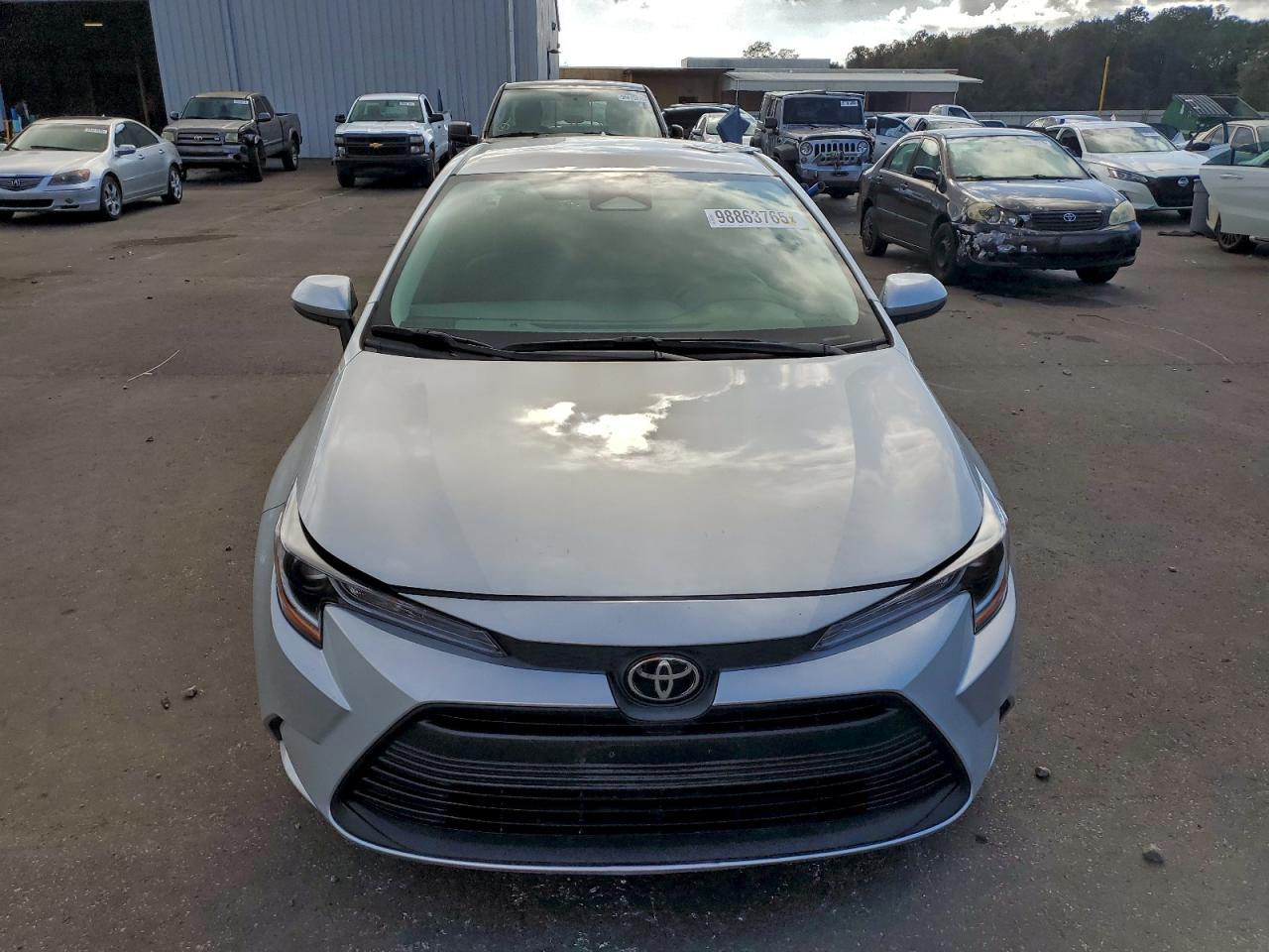 2025 Toyota Corolla Le - Фото 5