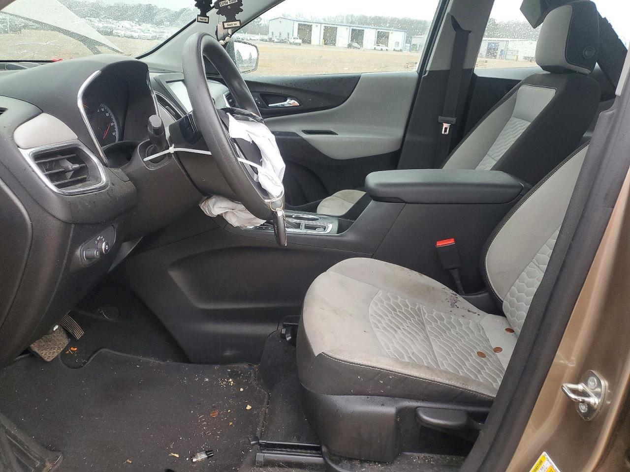 2018 Chevrolet Equinox Ls - Image 7