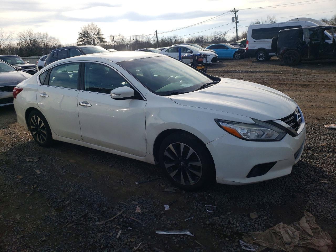 2018 Nissan Altima 2.5 - Image 4