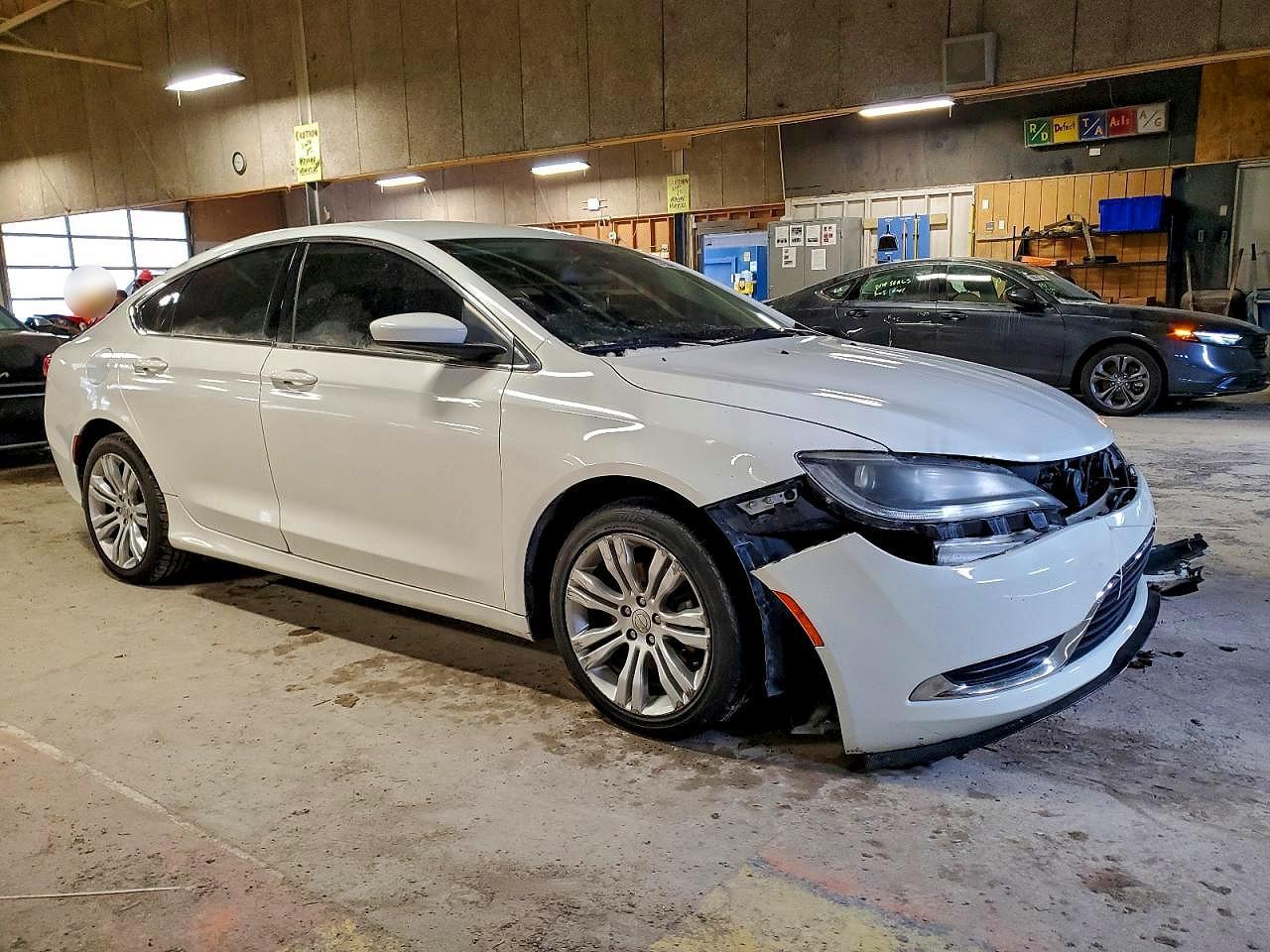 2015 Chrysler 200 - Фото 4