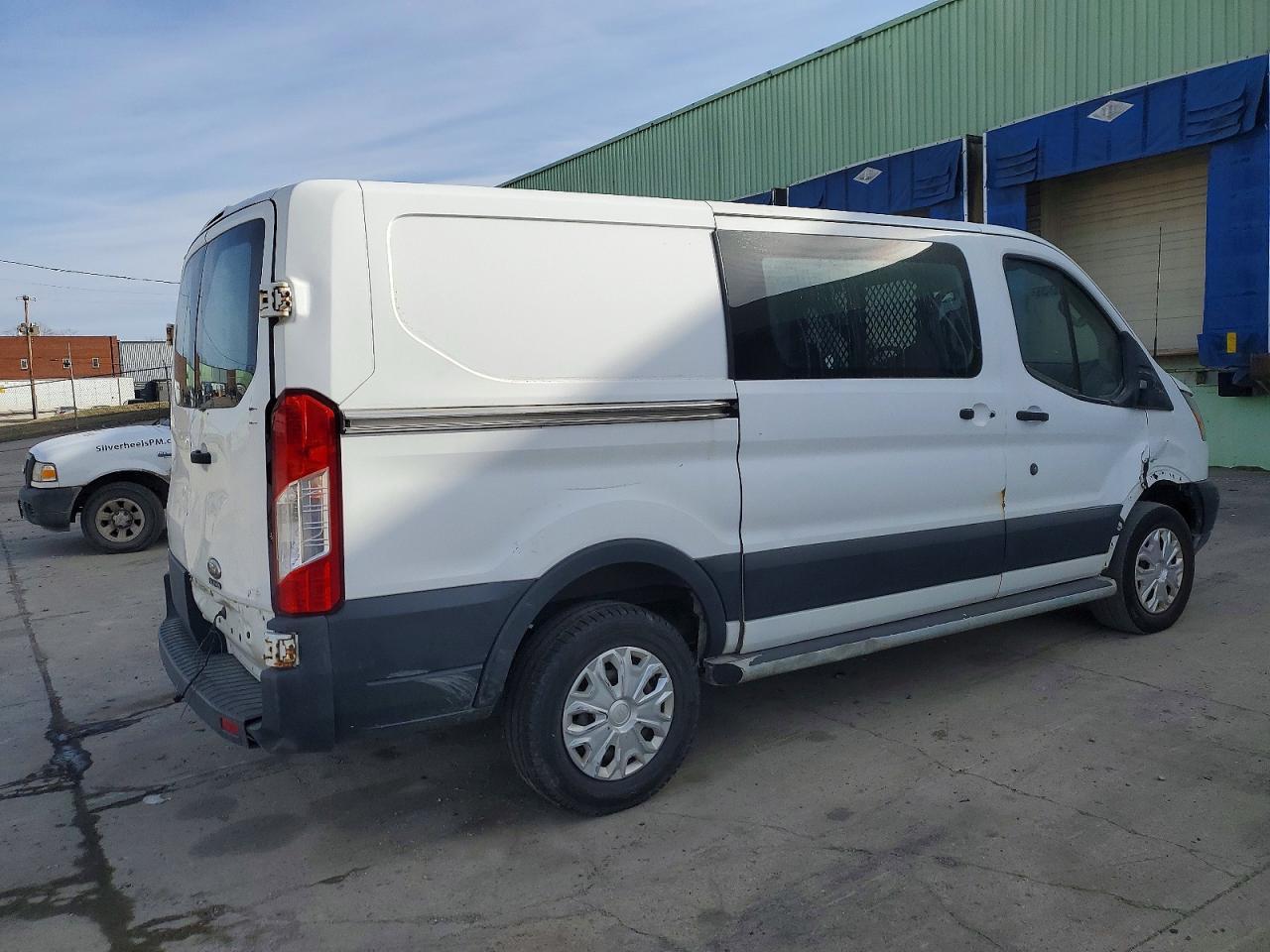 2018 Ford Transit T-250 Low Roof Cargo Van - Фото 3