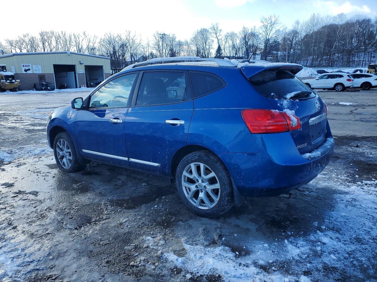 2011 Nissan Rogue S - Фото 2
