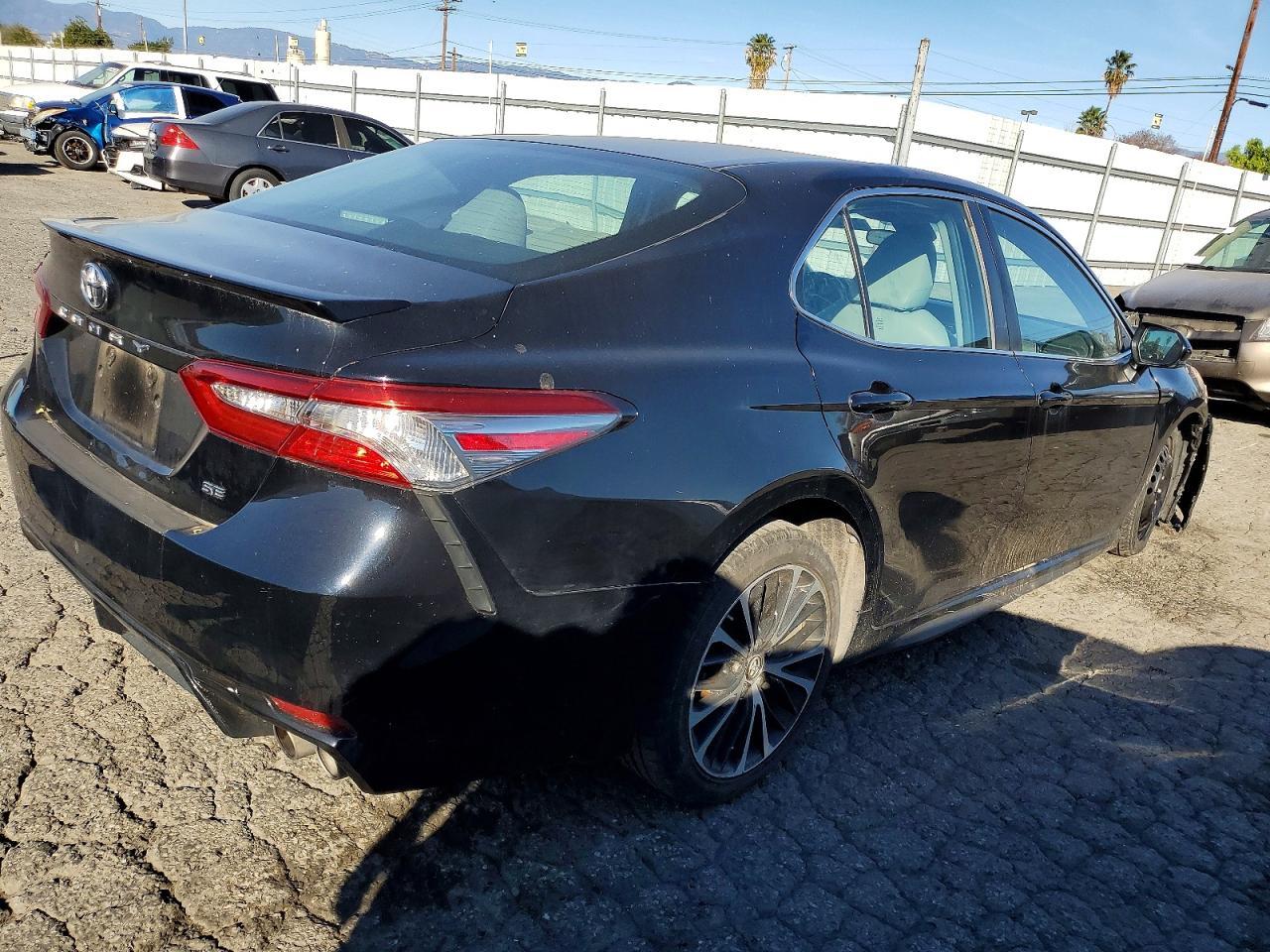 2018 Toyota Camry L - Image 3