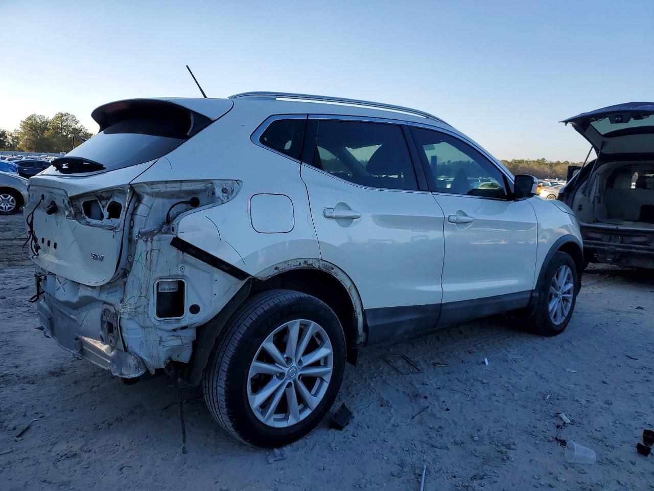 2018 Nissan Rogue Sport Sv - Фото 3