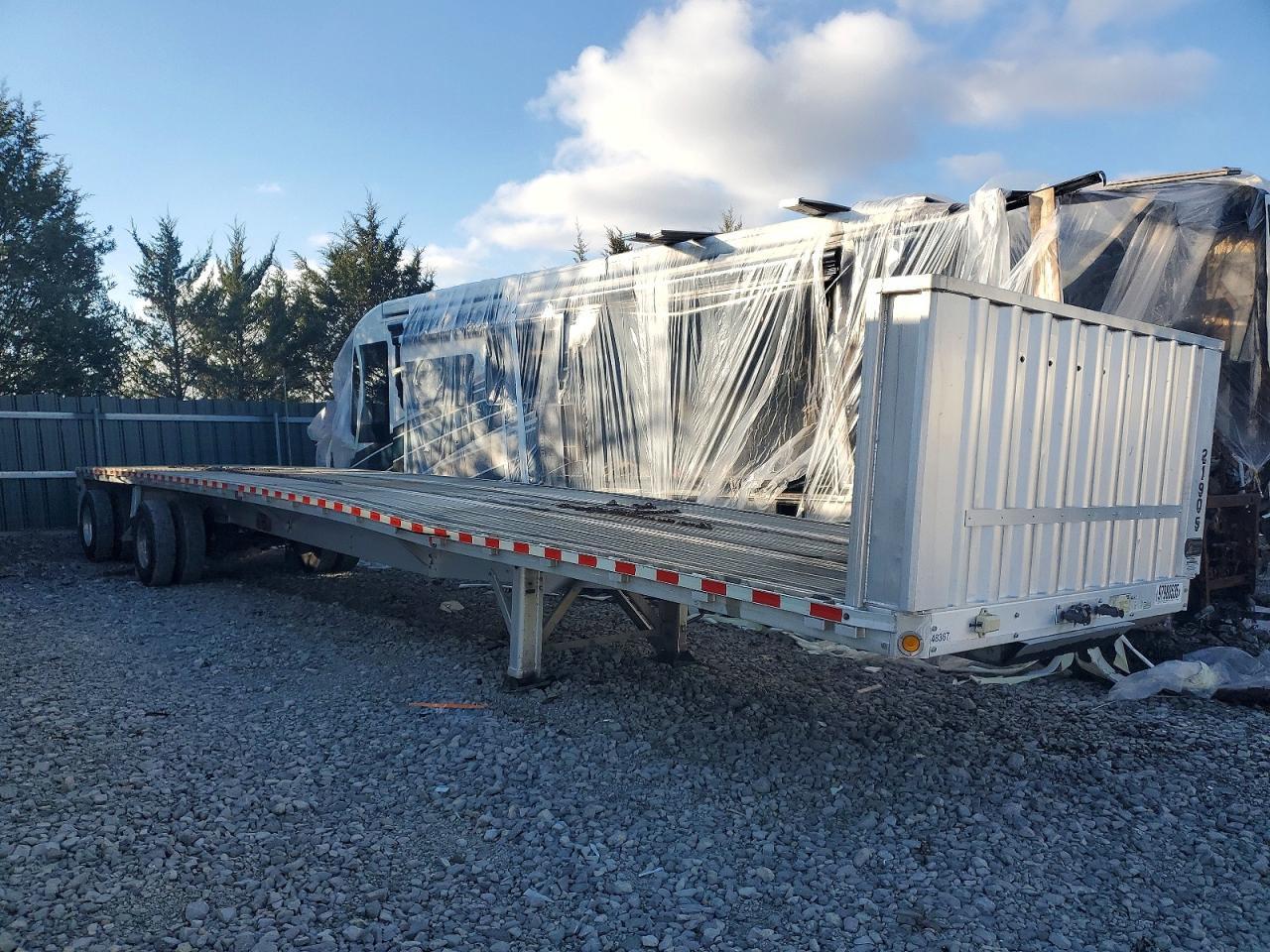 2019 Reitnouer Flatbed Trailer