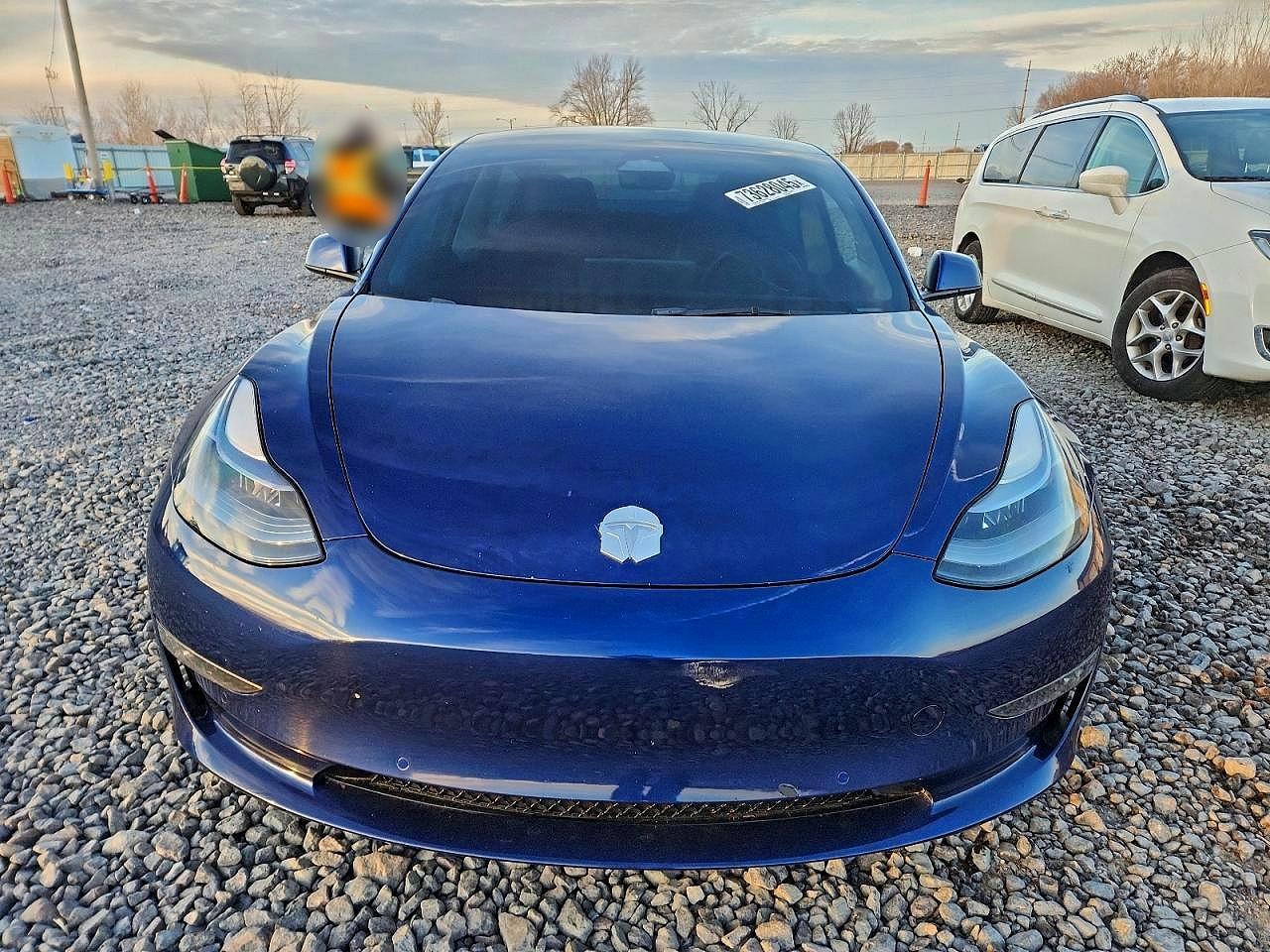 2022 Tesla Model 3 - Image 5