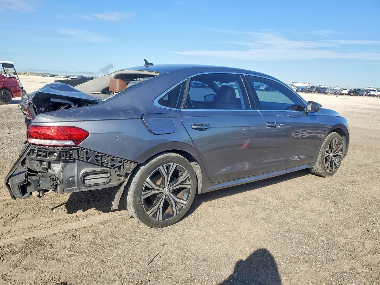 2021 Volkswagen Passat Se - Фото 3