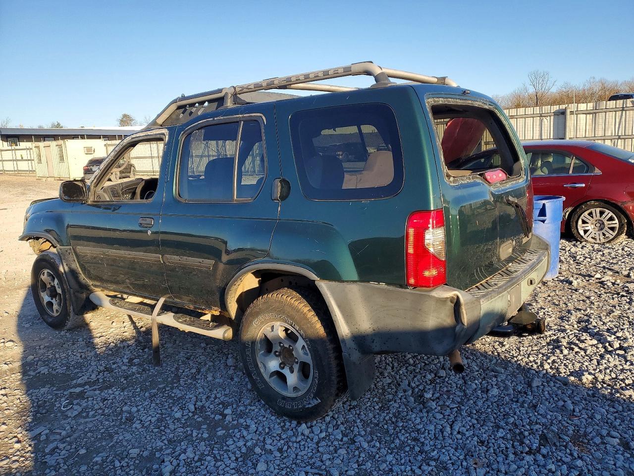 2001 Nissan Xterra Xe - Фото 2