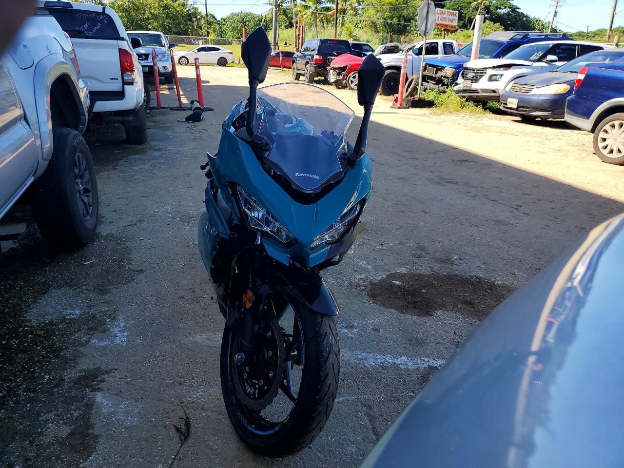 2021 Kawasaki Ex400 - Фото 2