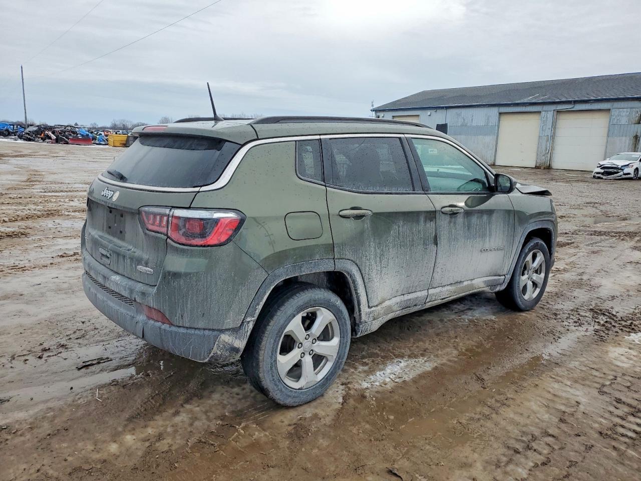 2018 Jeep Compass Latitude - Image 3
