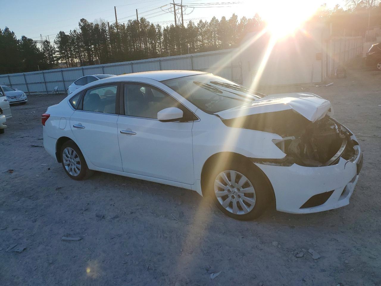 2019 Nissan Sentra S - Фото 4