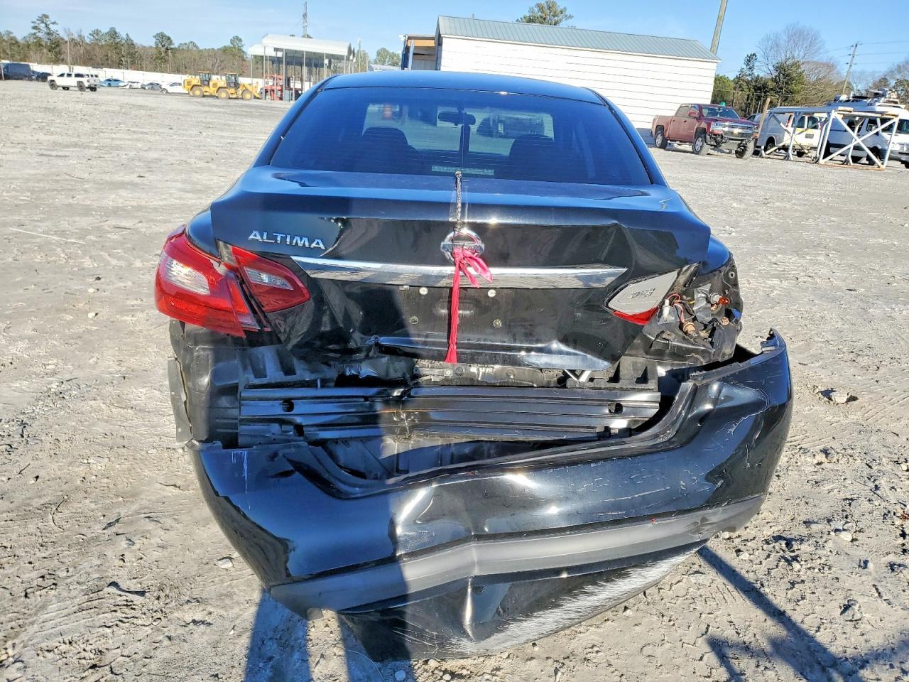 2018 Nissan Altima 2.5 - Image 6