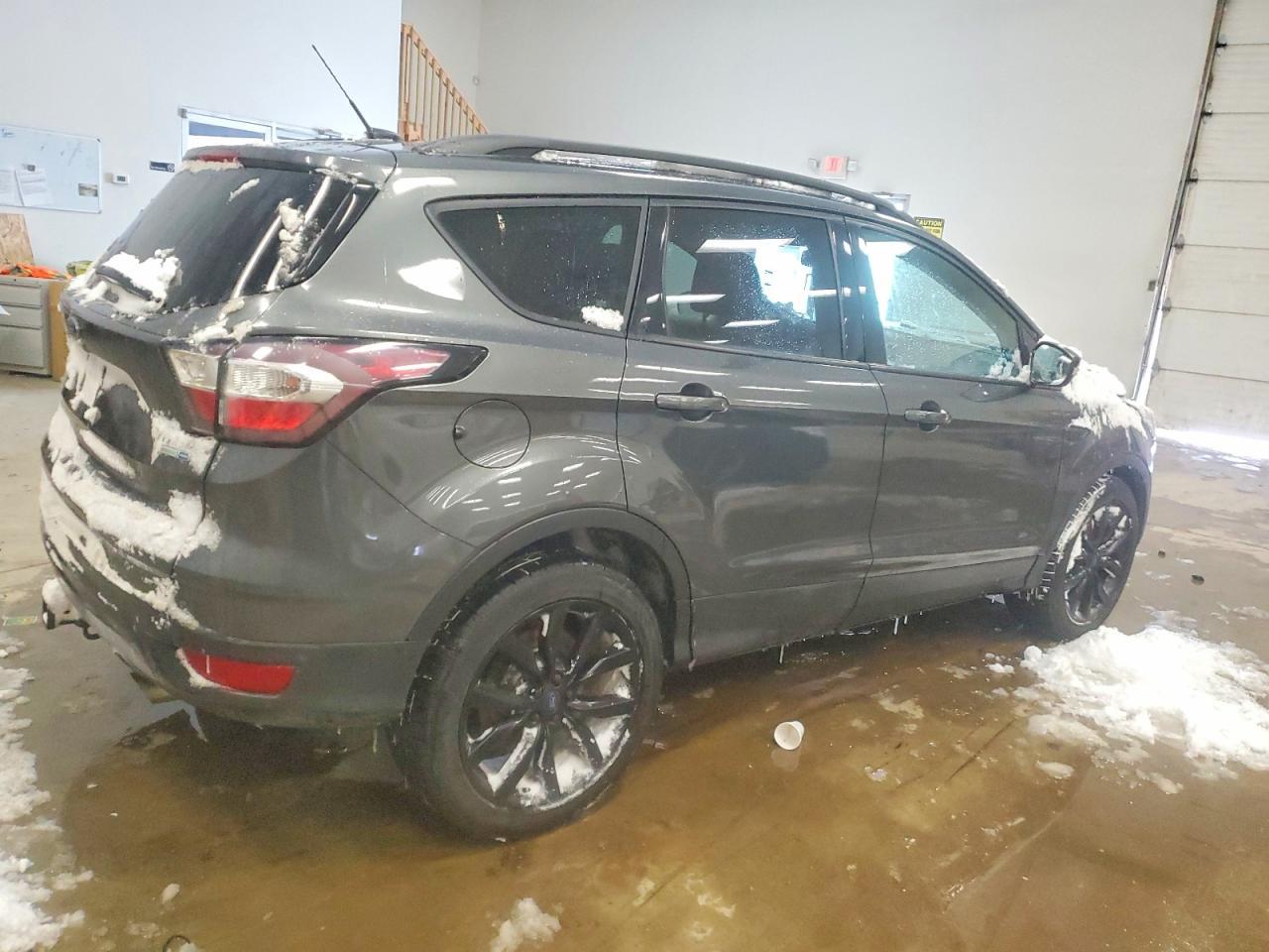 2017 Ford Escape Titanium - Фото 3