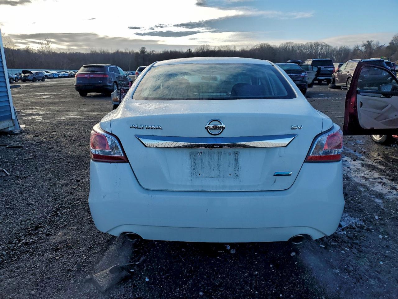 2015 Nissan Altima 2.5 - Image 6