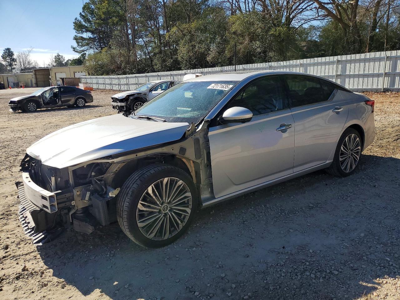 2023 Nissan Altima Sl