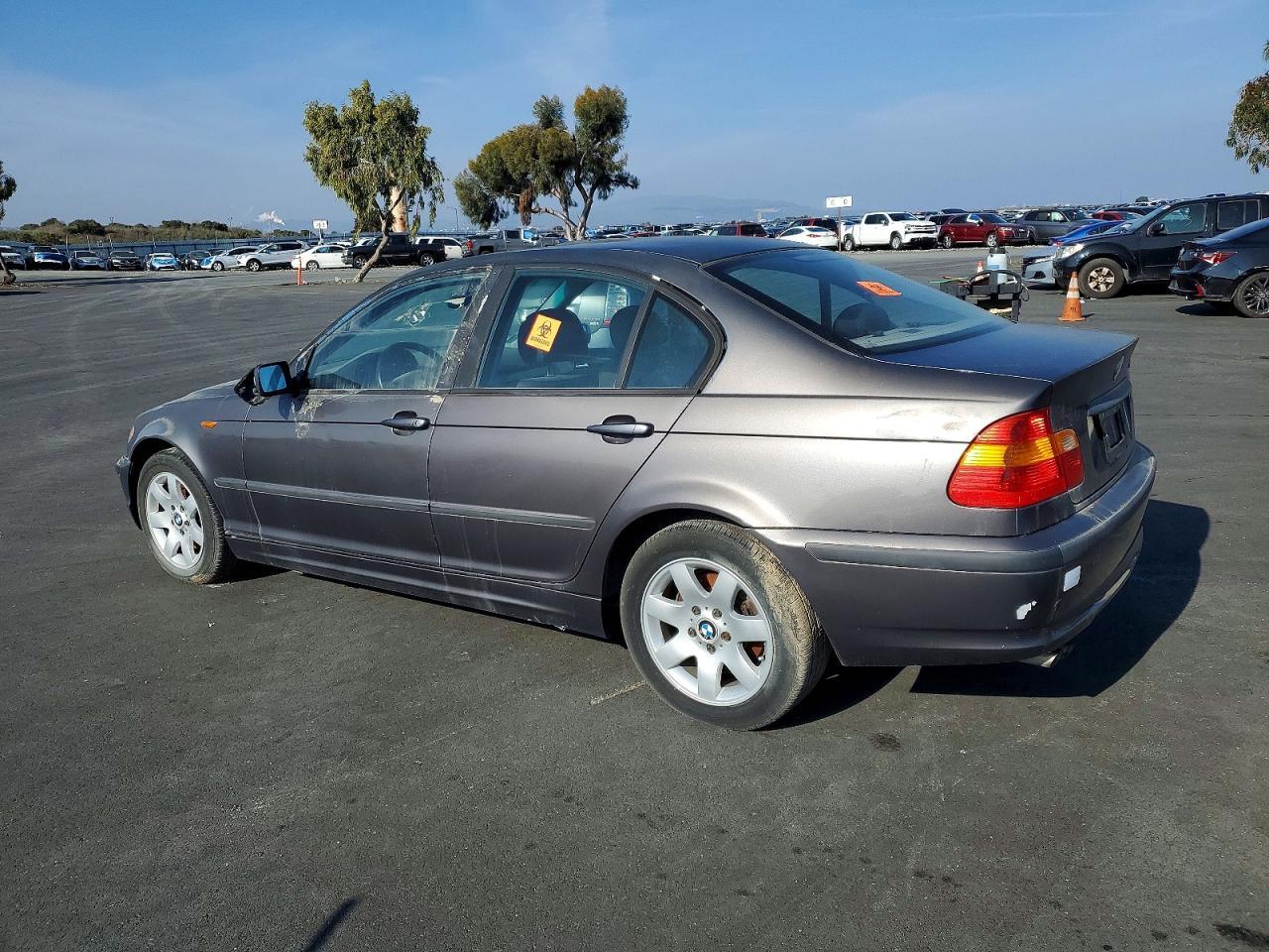 2002 BMW 325 I - Фото 2