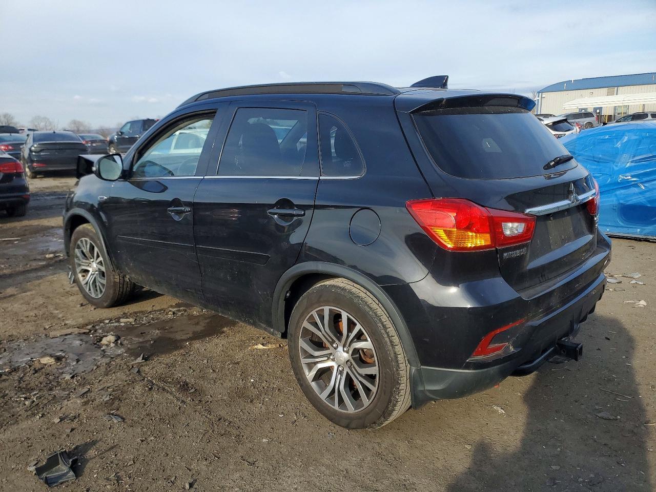 2018 Mitsubishi Outlander Sport Sel - Фото 2
