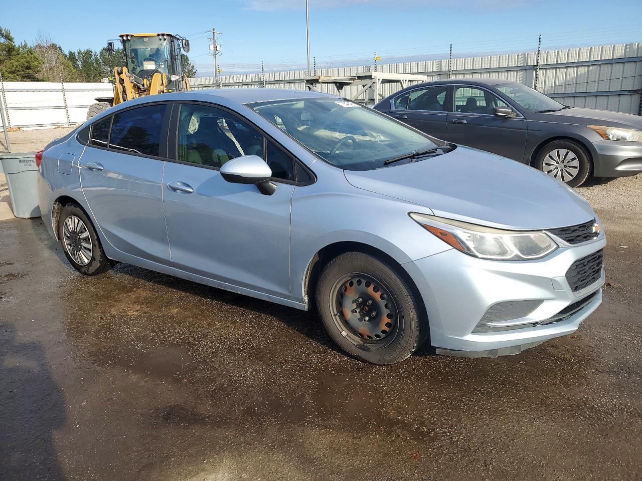 2018 Chevrolet Cruze Ls - Фото 4