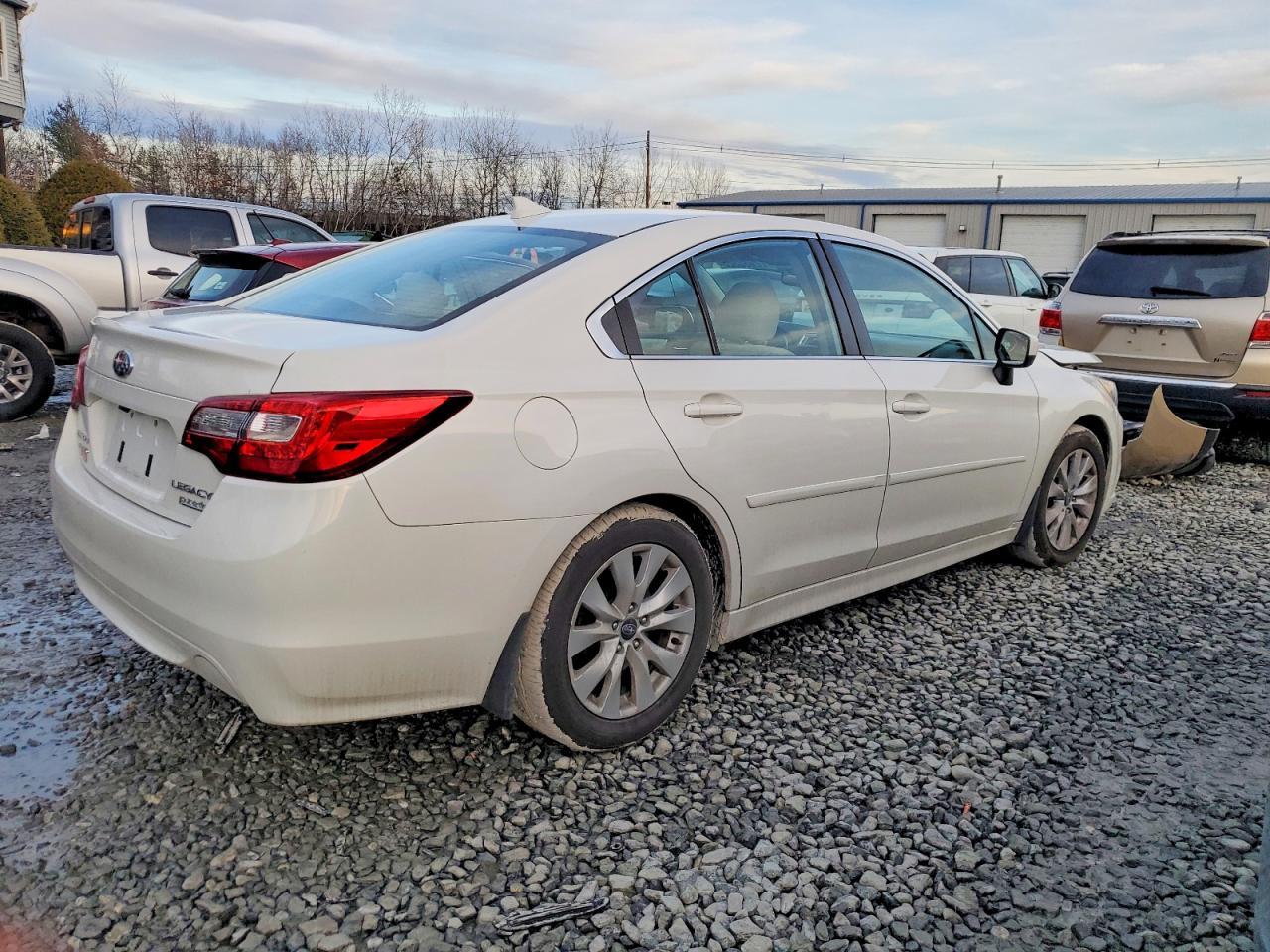 2017 Subaru Legacy 2.5I Premium - Image 3