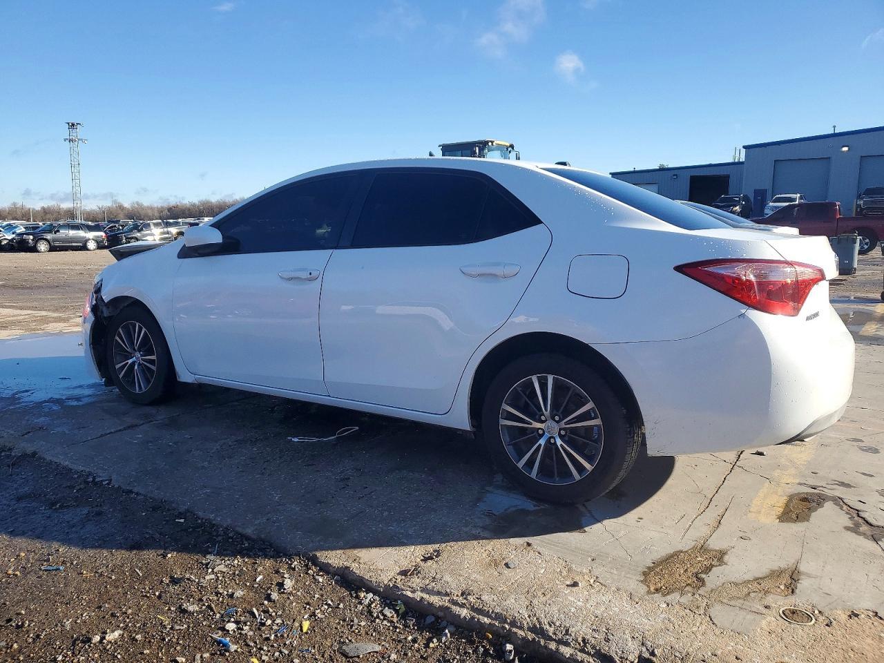 2017 Toyota Corolla L - Фото 2