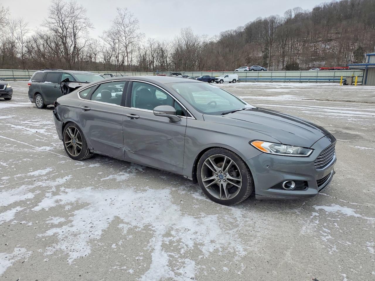 2013 Ford Fusion Titanium - Image 4