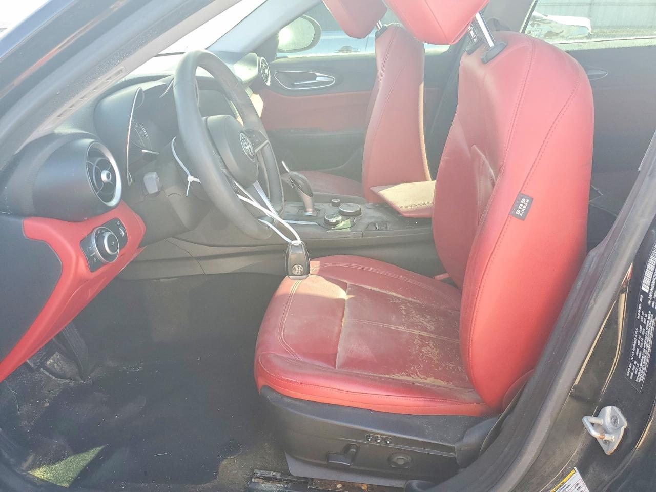 2019 Alfa Romeo Giulia - Фото 7