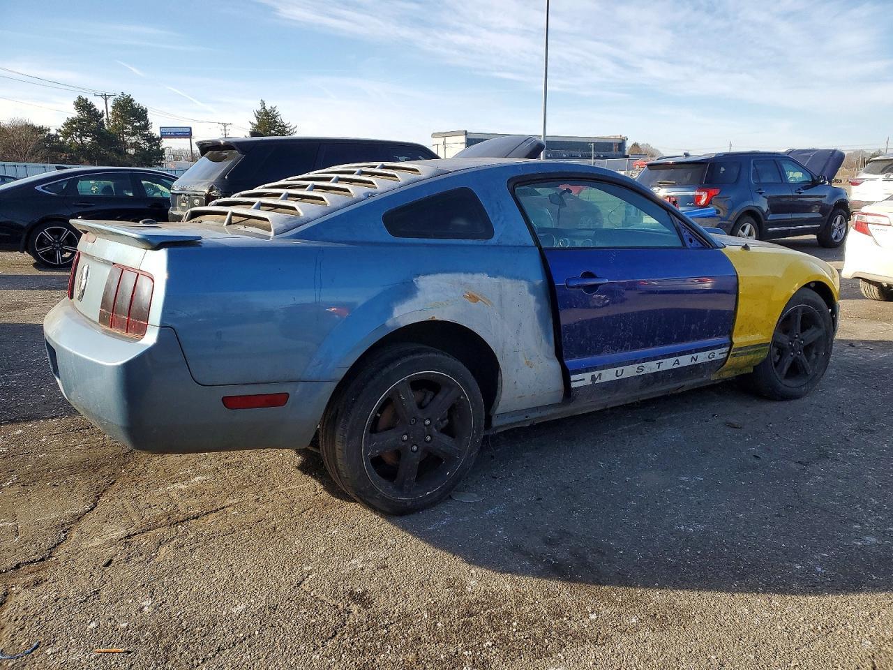 2008 Ford Mustang - Фото 3