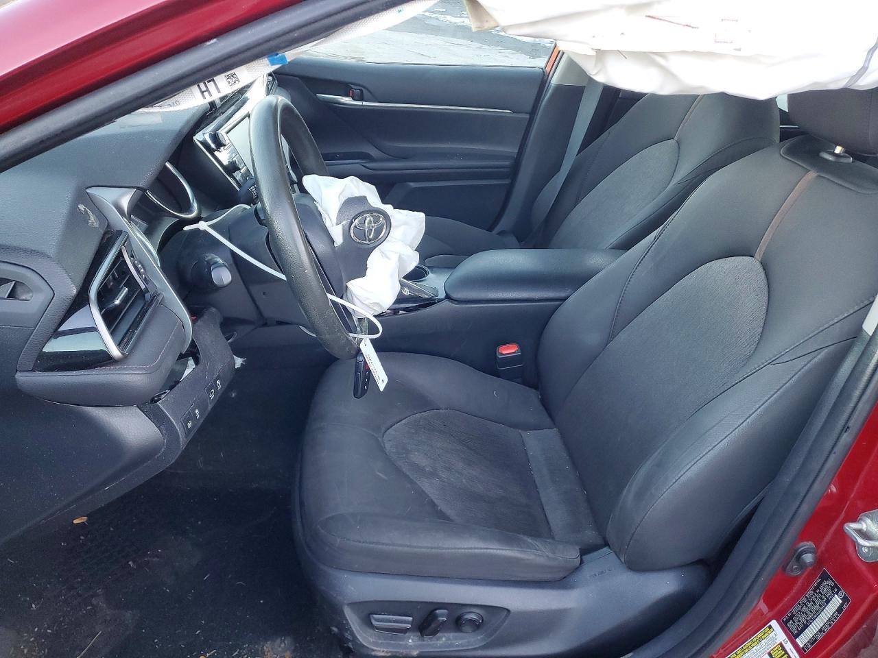 2020 Toyota Camry Le - Image 7