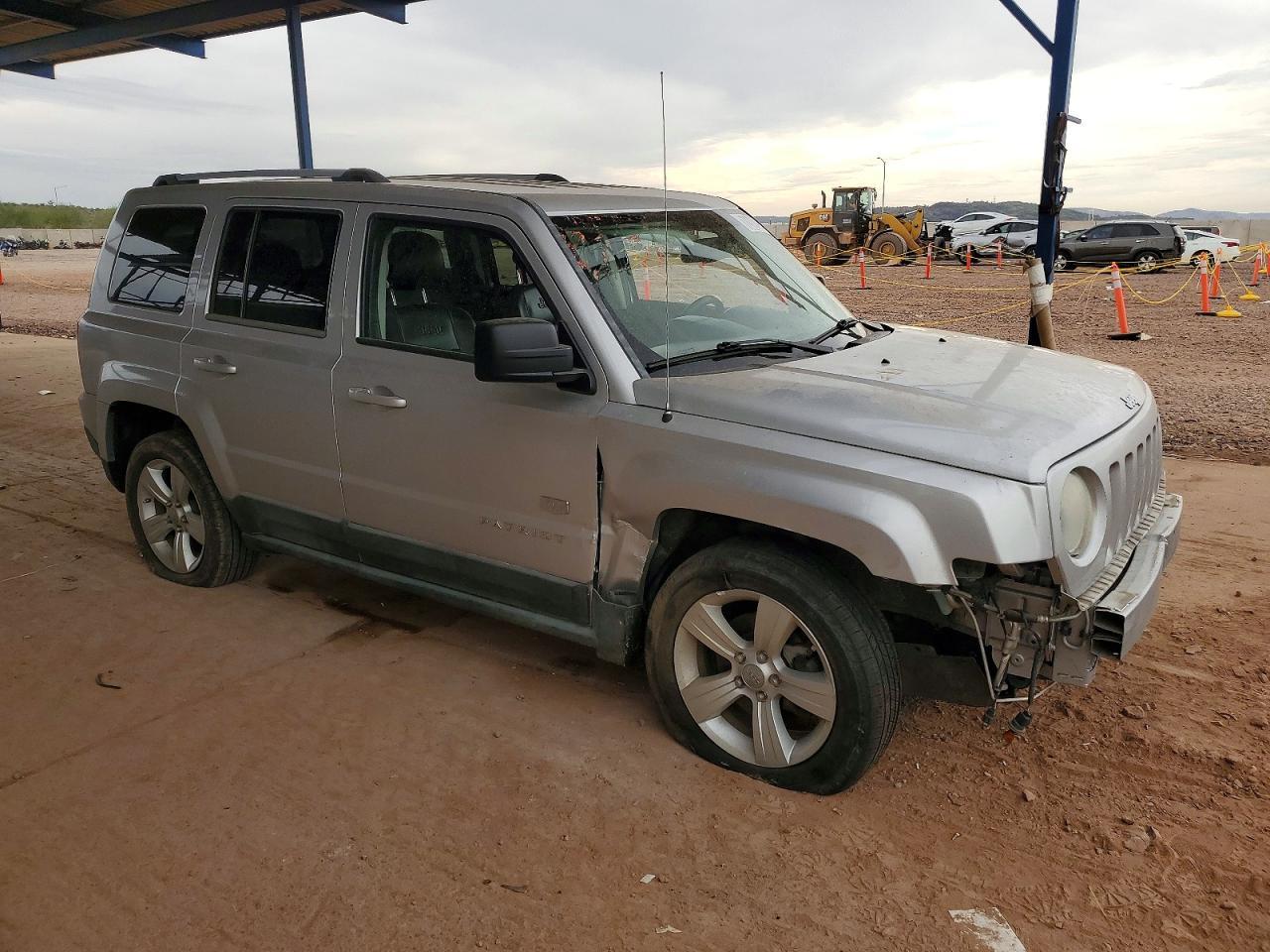 2011 Jeep Patriot Latitude - Фото 4