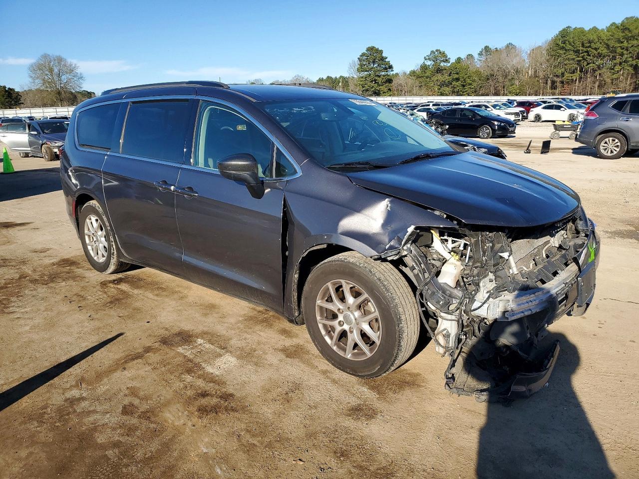 2020 Chrysler Voyager Lxi - Фото 4