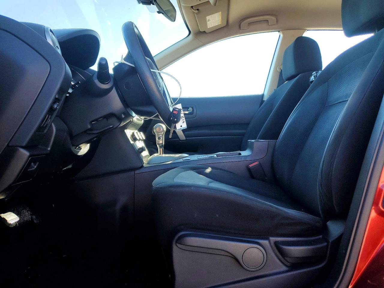 2014 Nissan Rogue Select S - Image 7