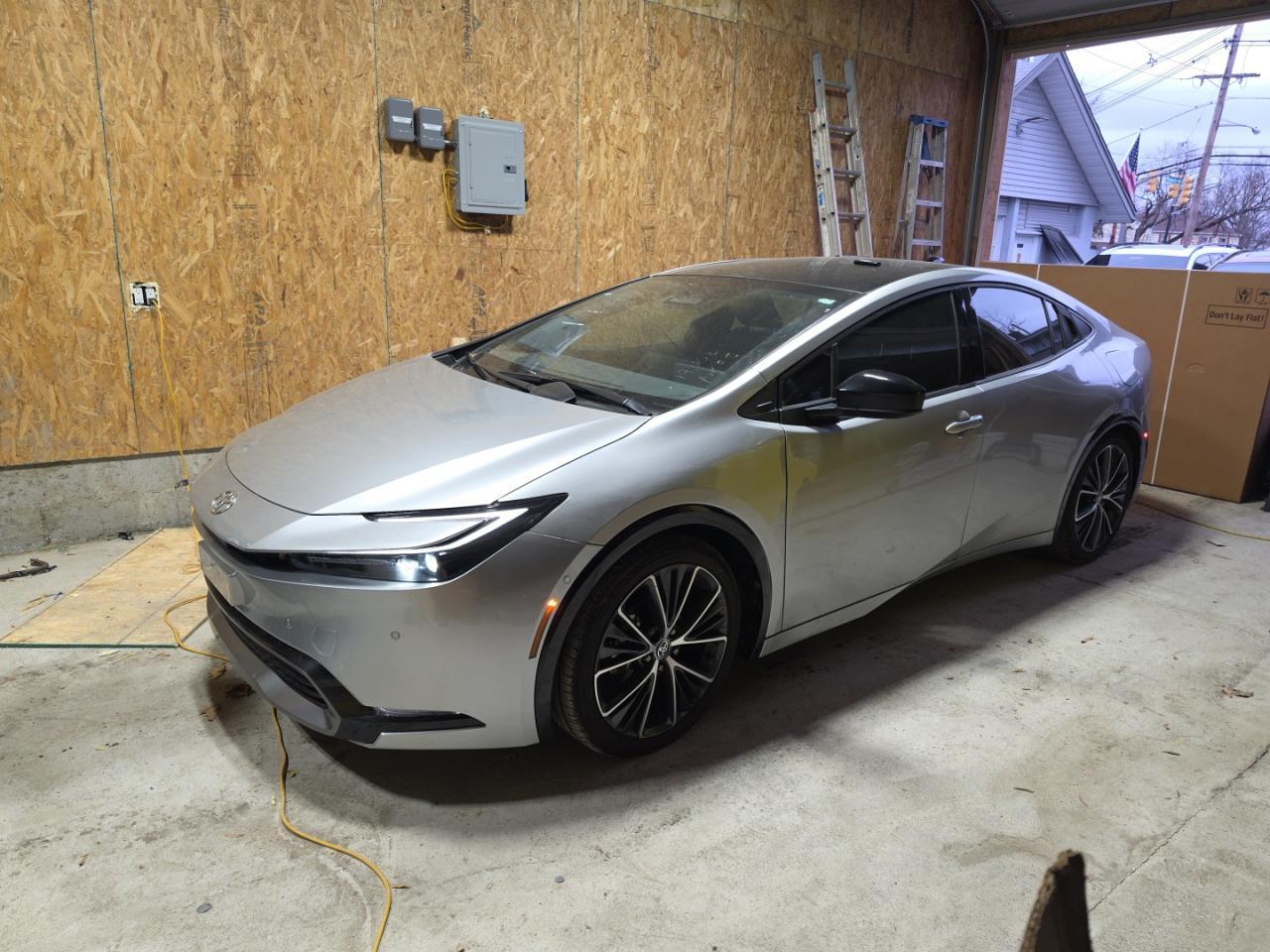 2024 Toyota Prius Le - Фото 2