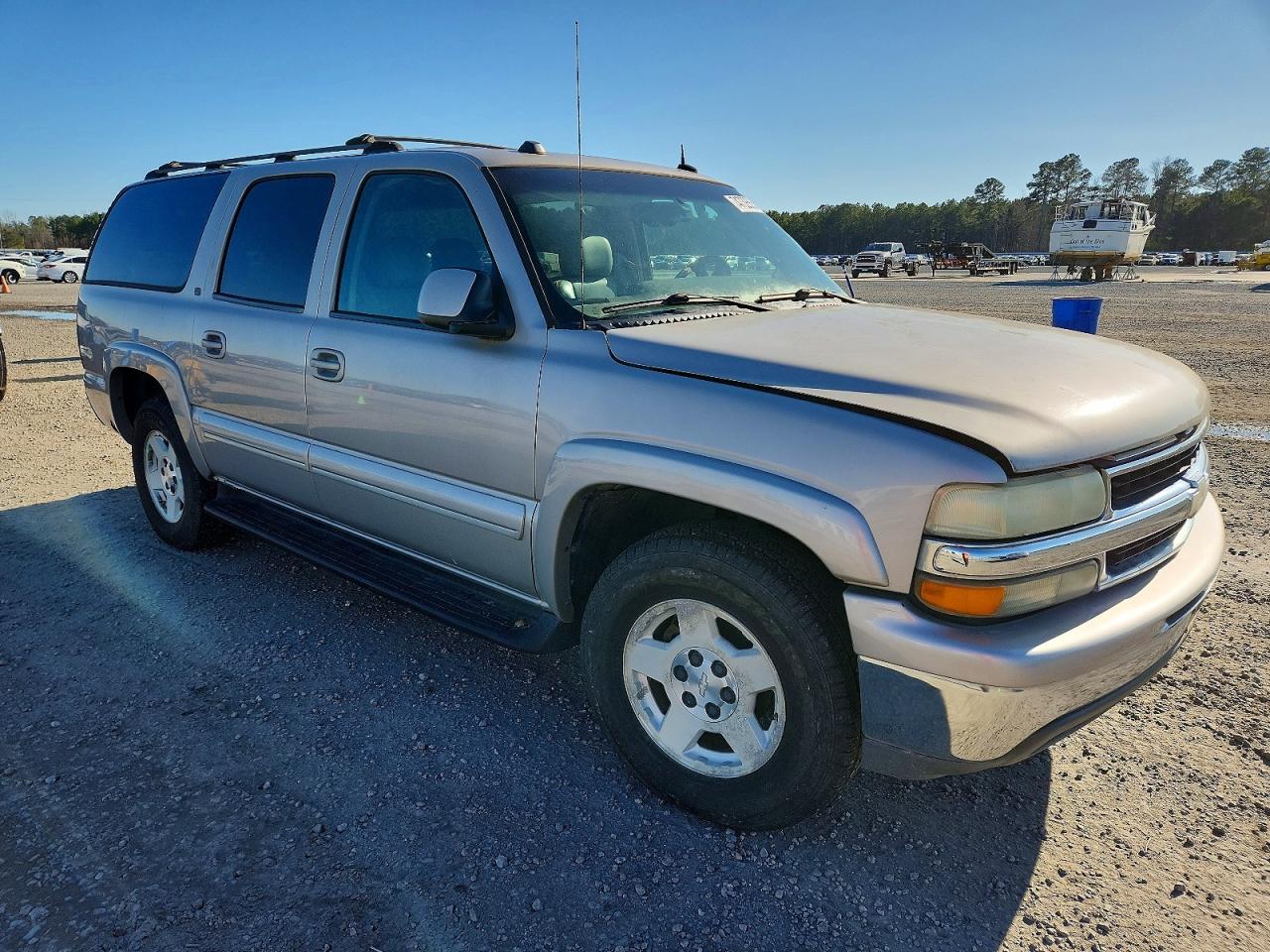 2004 Chevrolet Suburban - Фото 4