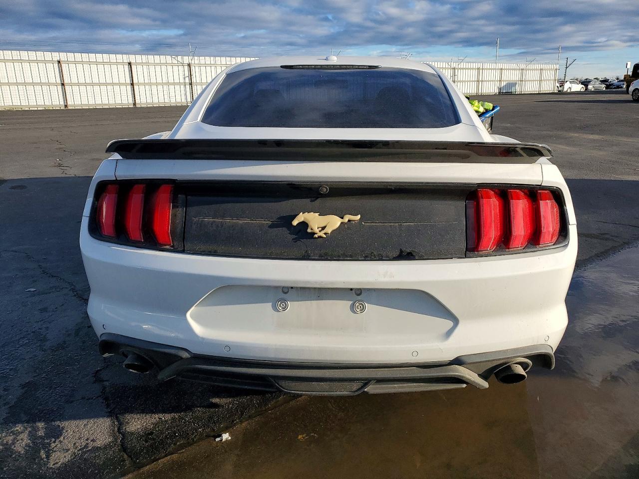 2019 Ford Mustang - Фото 6
