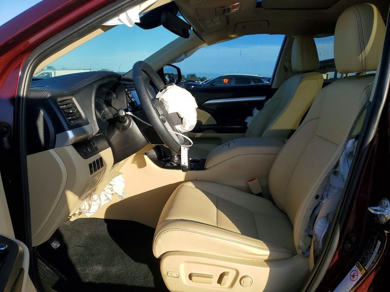 2019 Toyota Highlander Se - Image 7