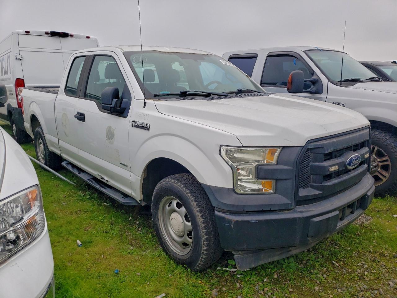 2017 Ford F150 Super Cab - Image 4
