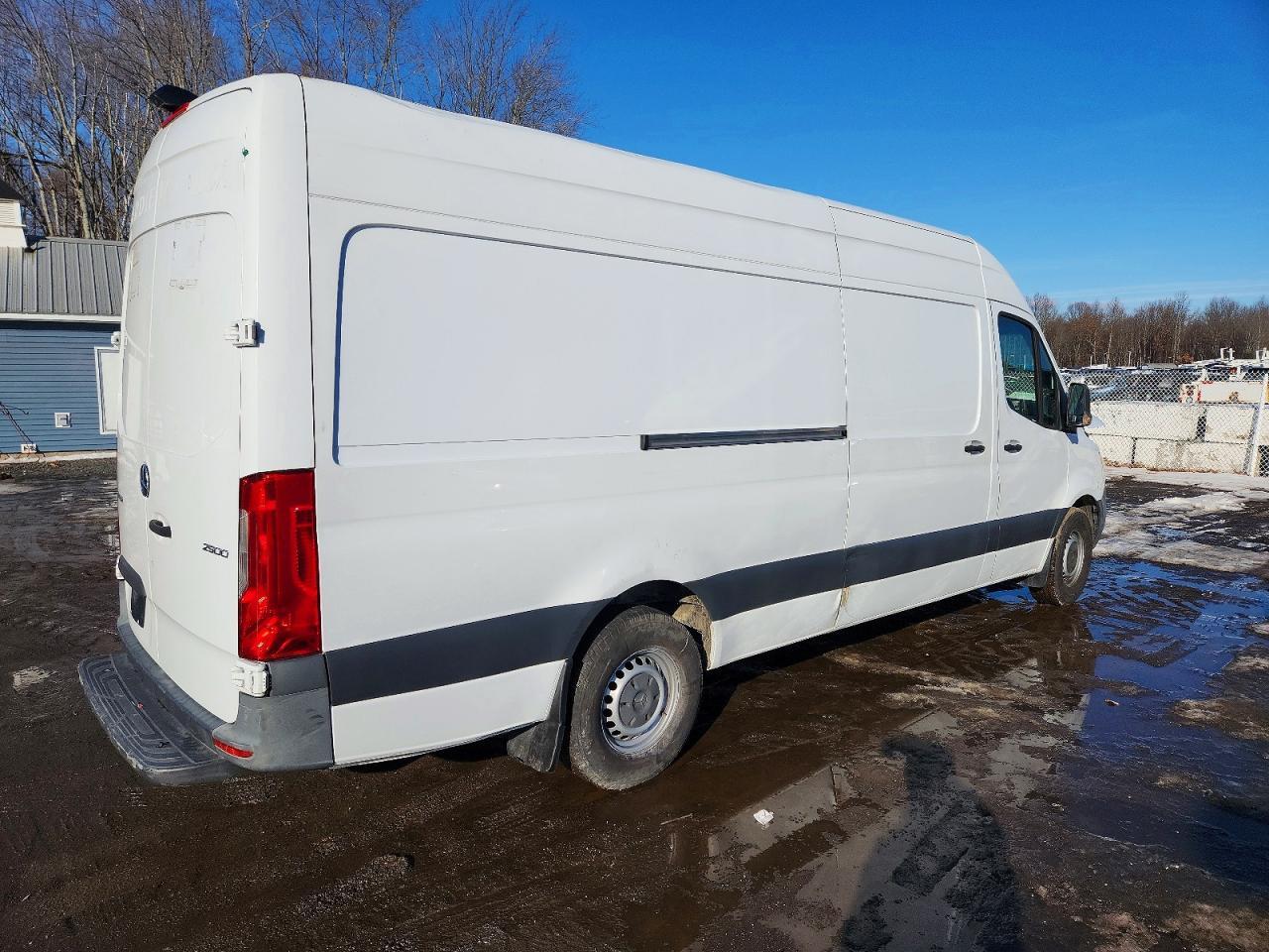 2021 Mercedes-Benz Sprinter 2500 - Фото 3