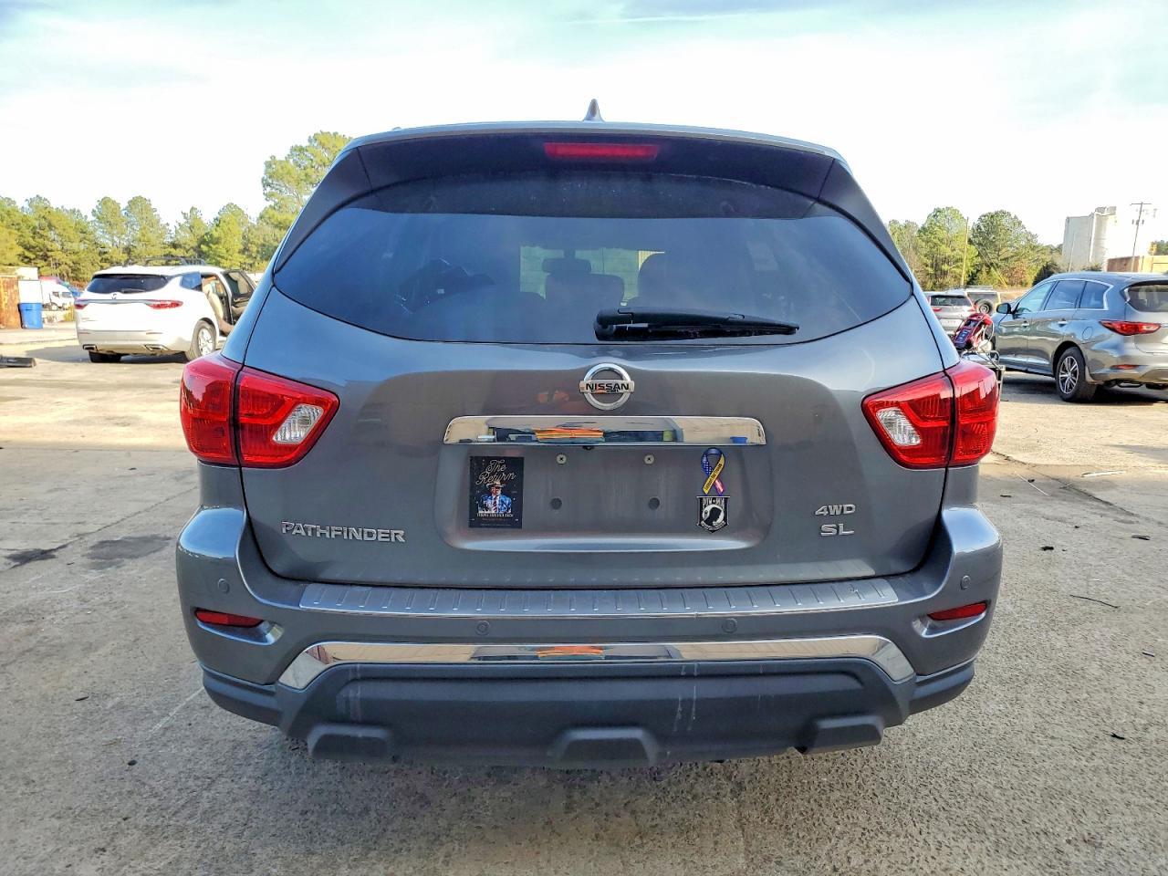 2019 Nissan Pathfinder S - Фото 6