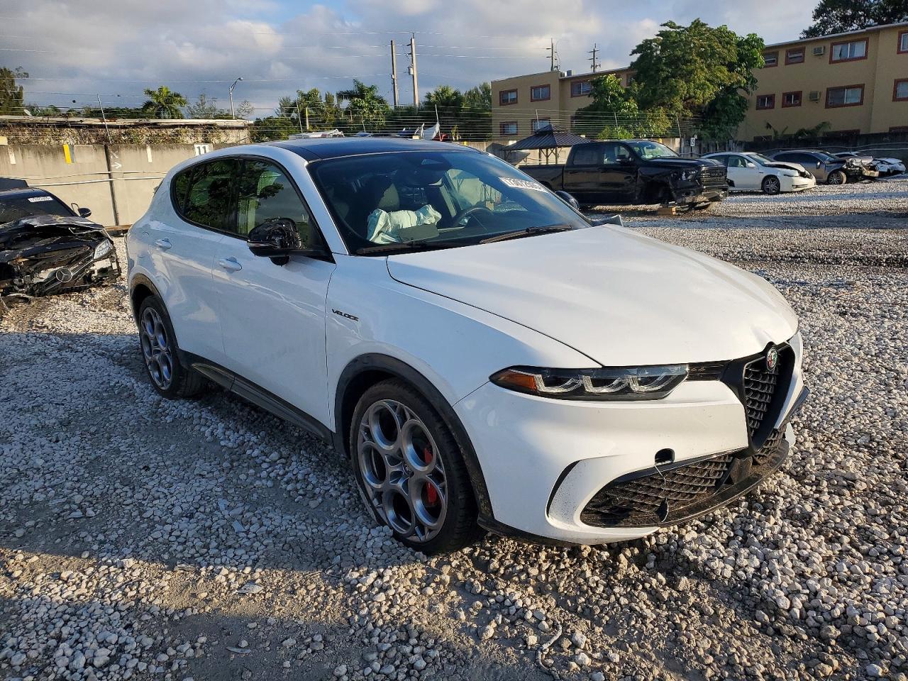 2024 Alfa Romeo Tonale Veloce - Фото 4